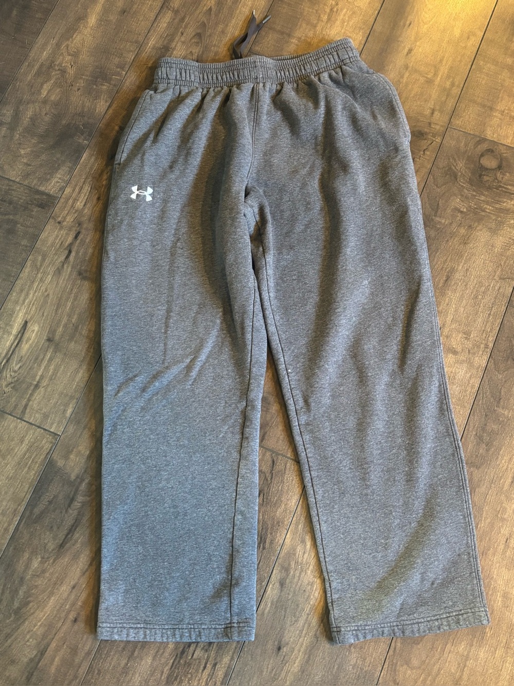 Under Armour men’s Gray Athletic Sweatpants